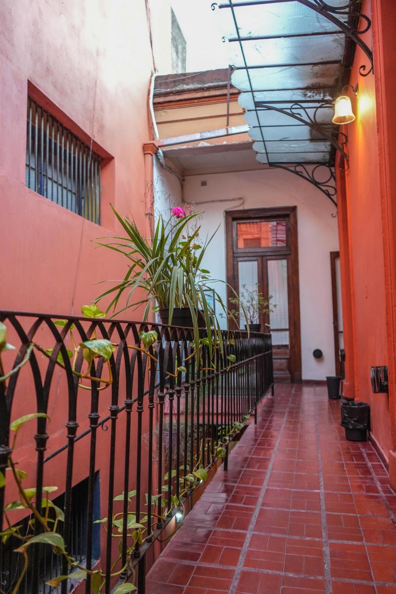 Viavia Bsas Guesthouse 324 Buenos Aires Ngoại thất bức ảnh